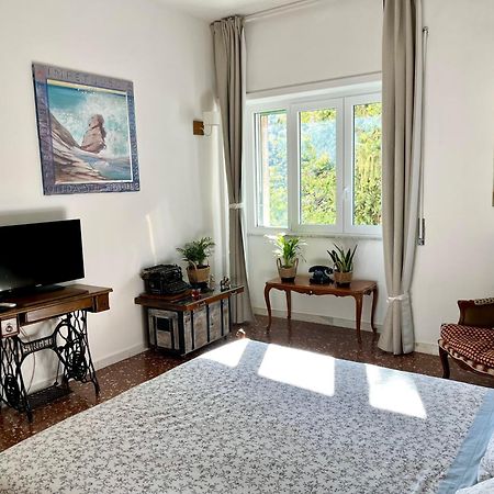 Casa Vacanze Gli Oleandri براتشيانو المظهر الخارجي الصورة